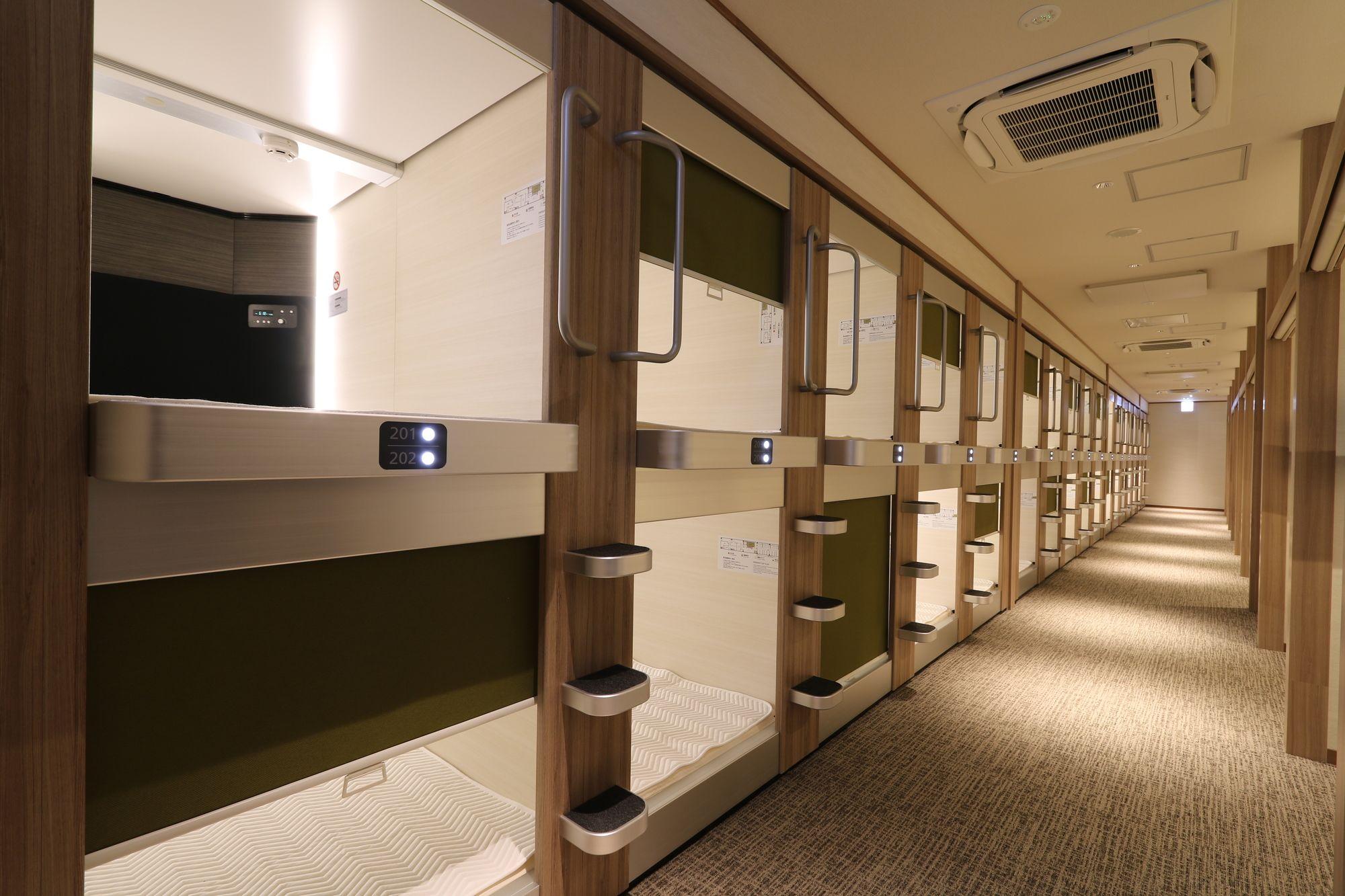 Cabin & Capsule Hotel J-Ship Osaka Namba Exterior photo