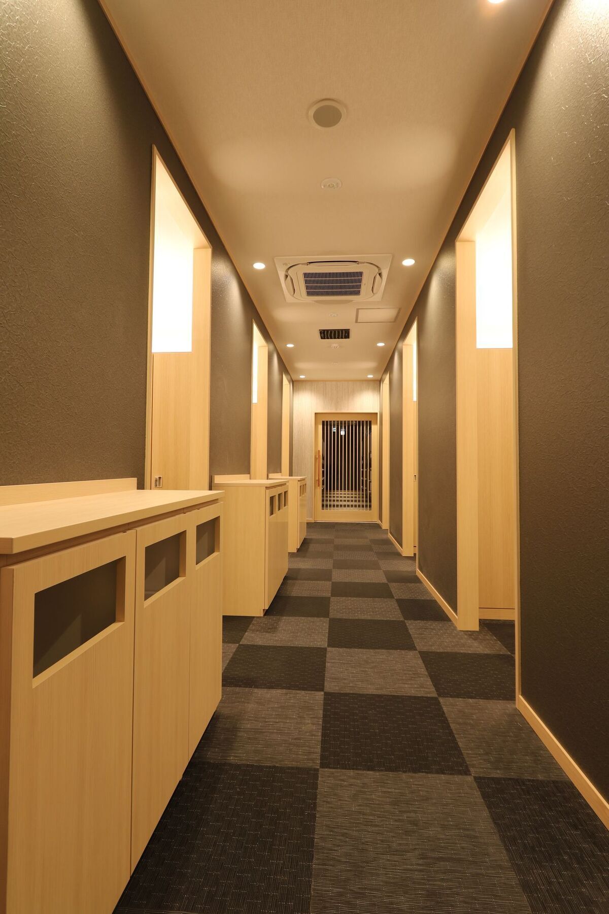 Cabin & Capsule Hotel J-Ship Osaka Namba Exterior photo