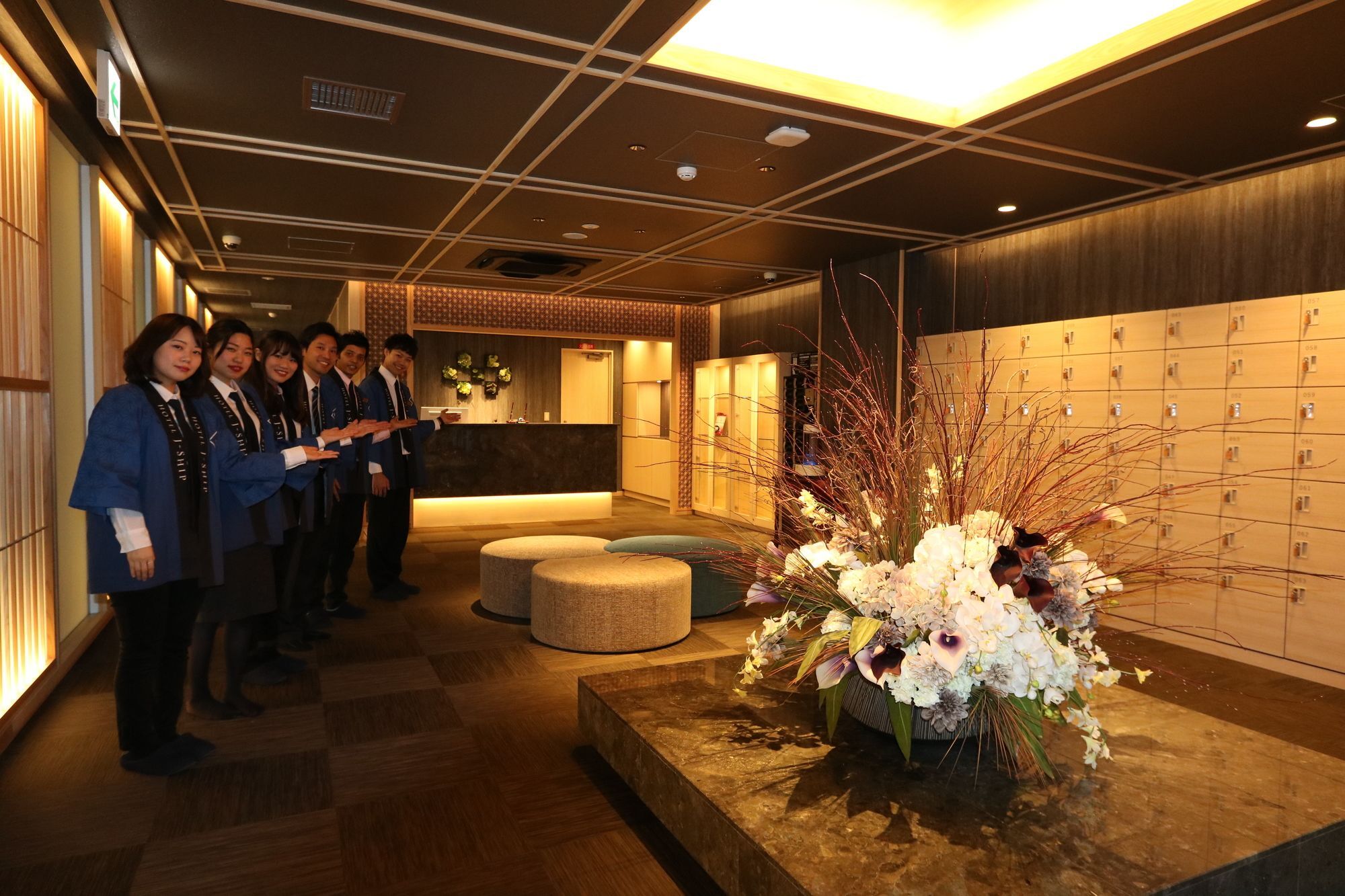 Cabin & Capsule Hotel J-Ship Osaka Namba Exterior photo